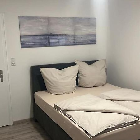 Eine Modern Renovierte Wohnung Mit Balkonterrasse. Lubbecke Exterior foto